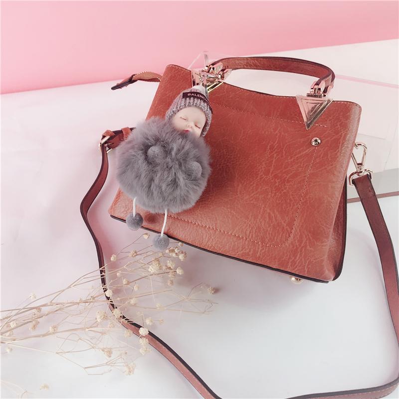 Slatka simulacija plišane škiljave lutke - Slika 4