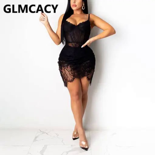 Prozirna mrežasta haljina s čipkastim steznikom